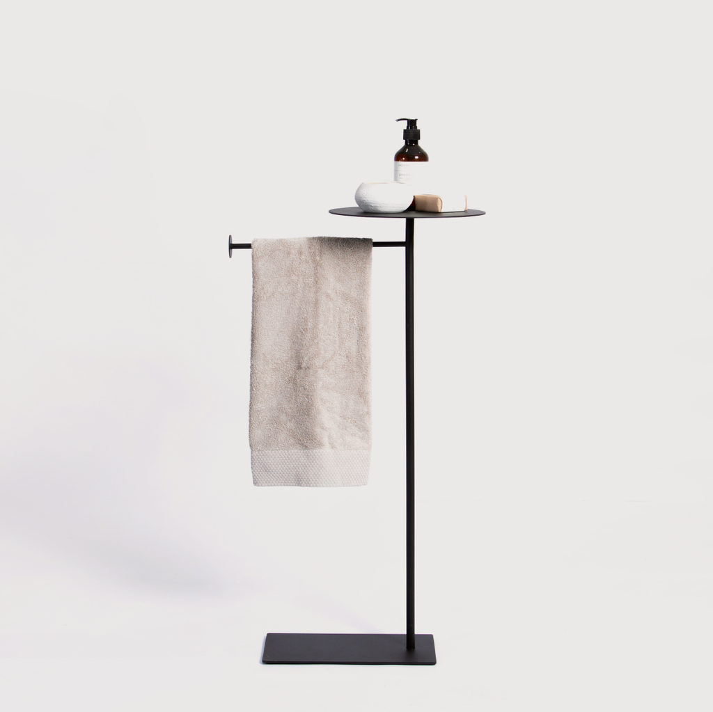 Lyka Bath Stand