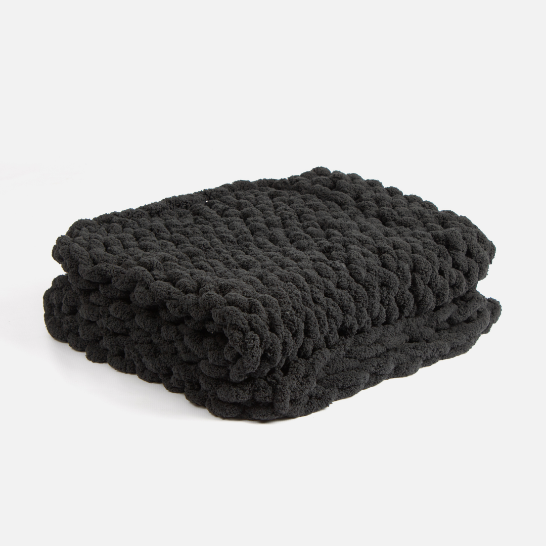 Black chunky throw blanket sale