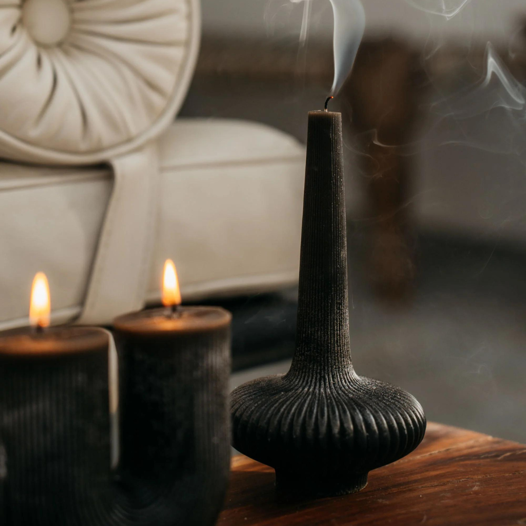 Sculpted Vase Candle - Charcoal