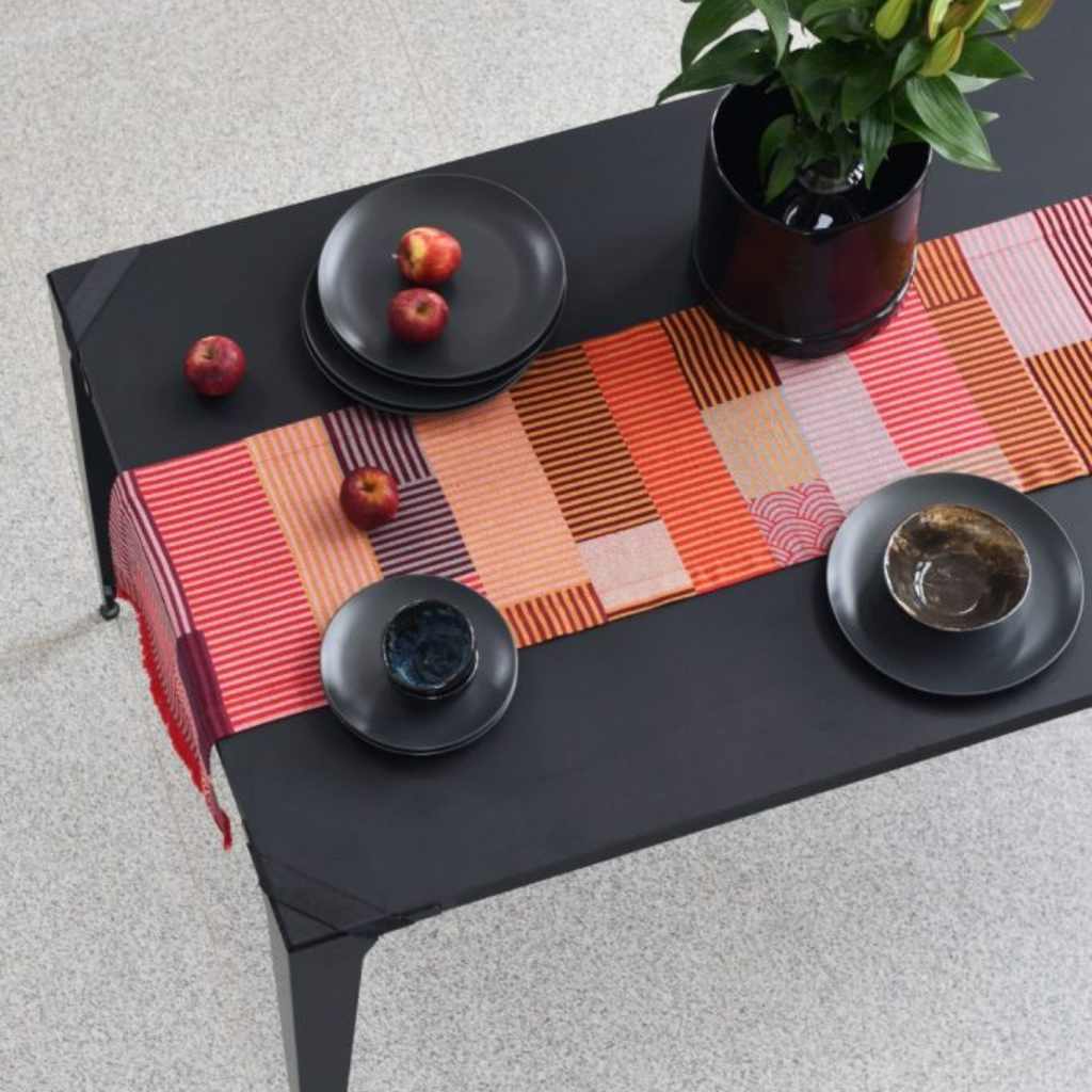 Gondissa Table Runner