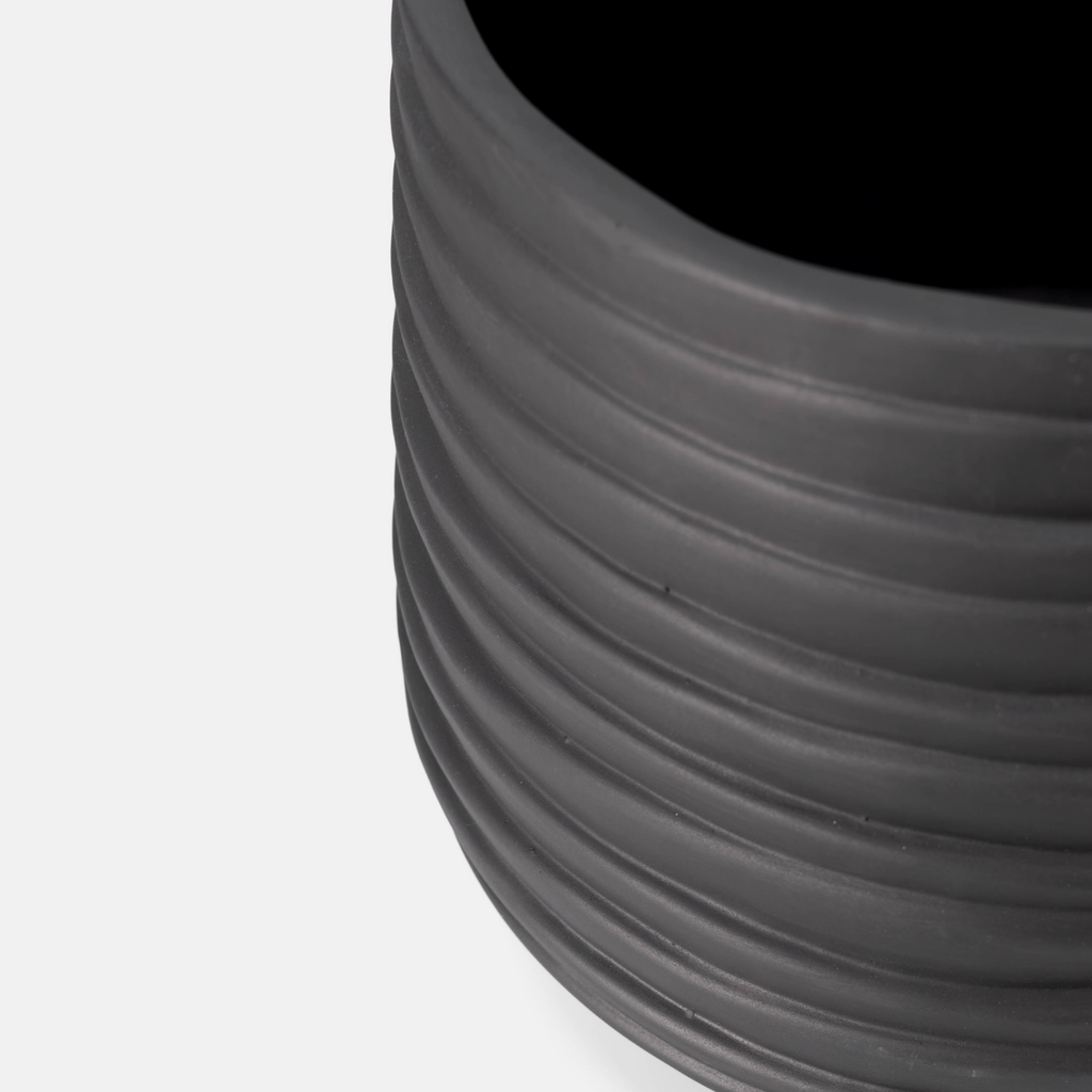 Swirl Floor Planter - Black