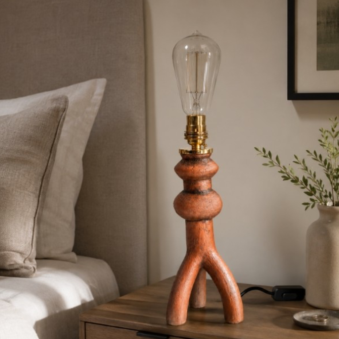 Earthform Tripod Lamp - Terracotta
