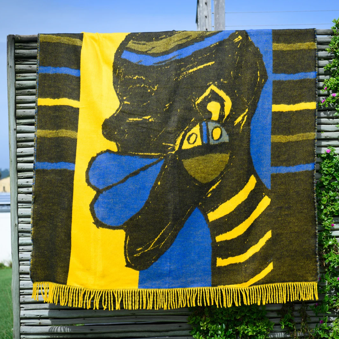 Isibusiso Sabaphansi Throw - Yellow & Old Royal