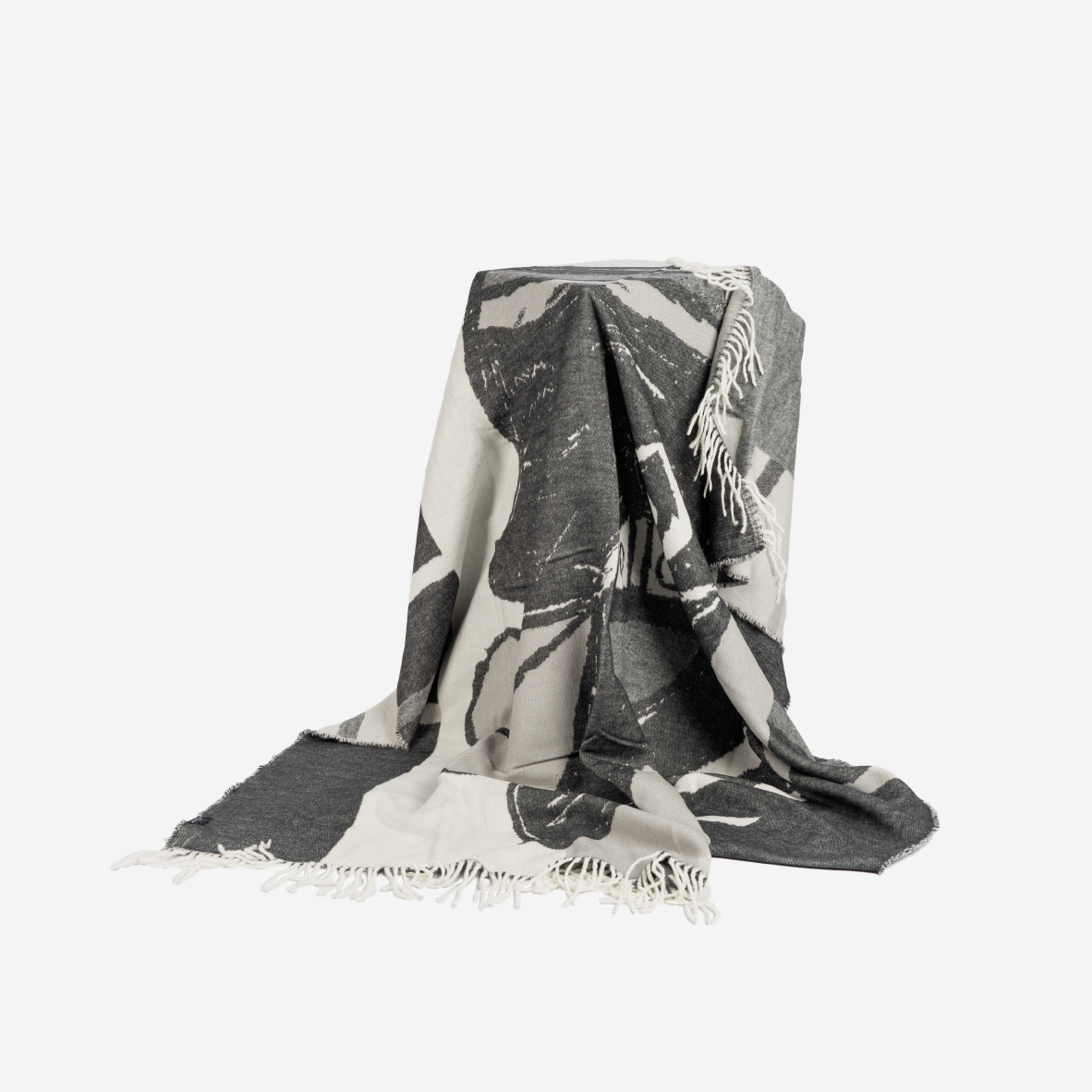 Isibusiso Sabaphansi Throw - Natural & Wild Dove