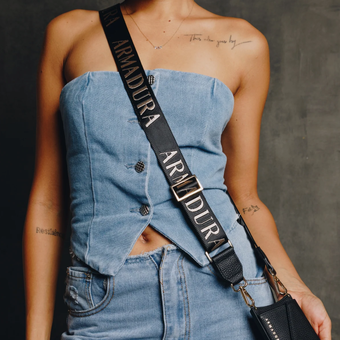 Armadura Crossbody Phone Strap - Black