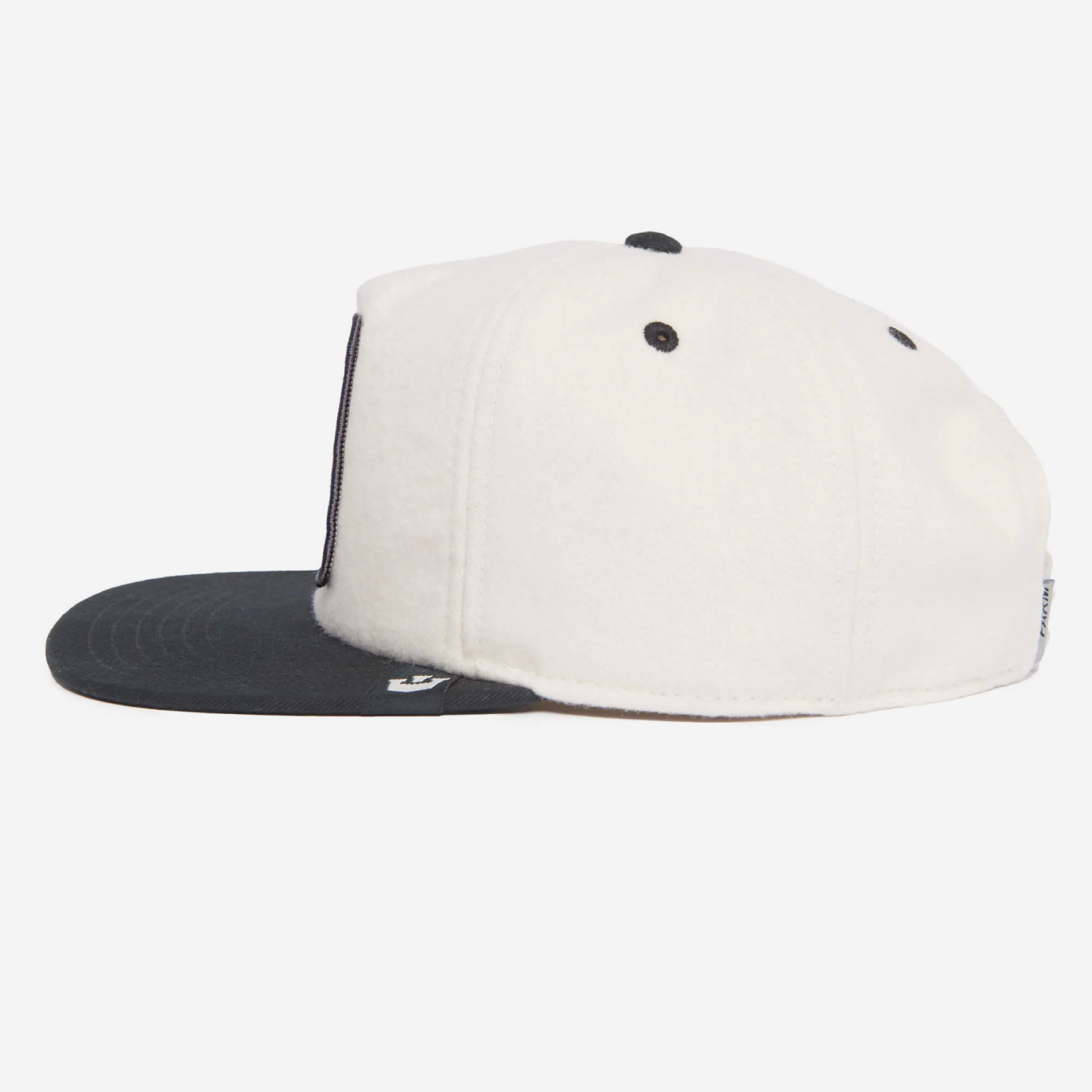 Stealth Explorer Flat Peak - White & Black