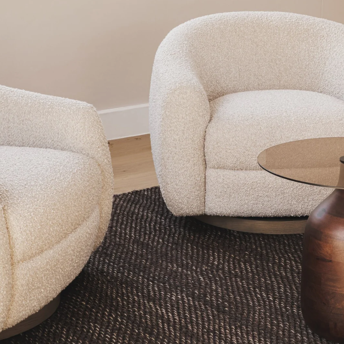 Grandeur Swivel Chair - Angora