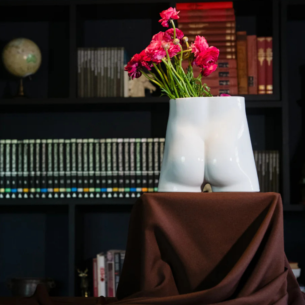 Tuchus Bum Planter - White