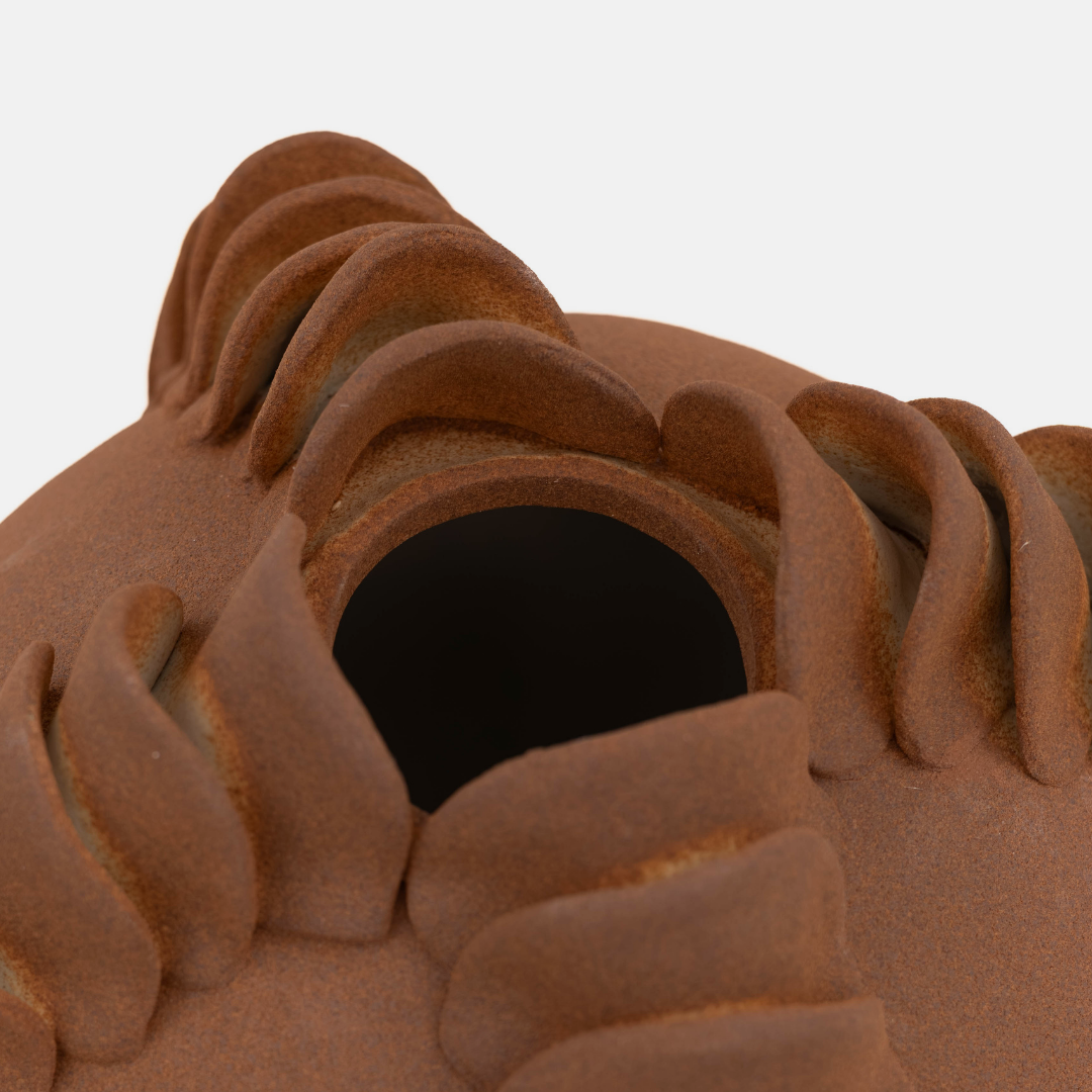 Pangolin Vase - Terracotta