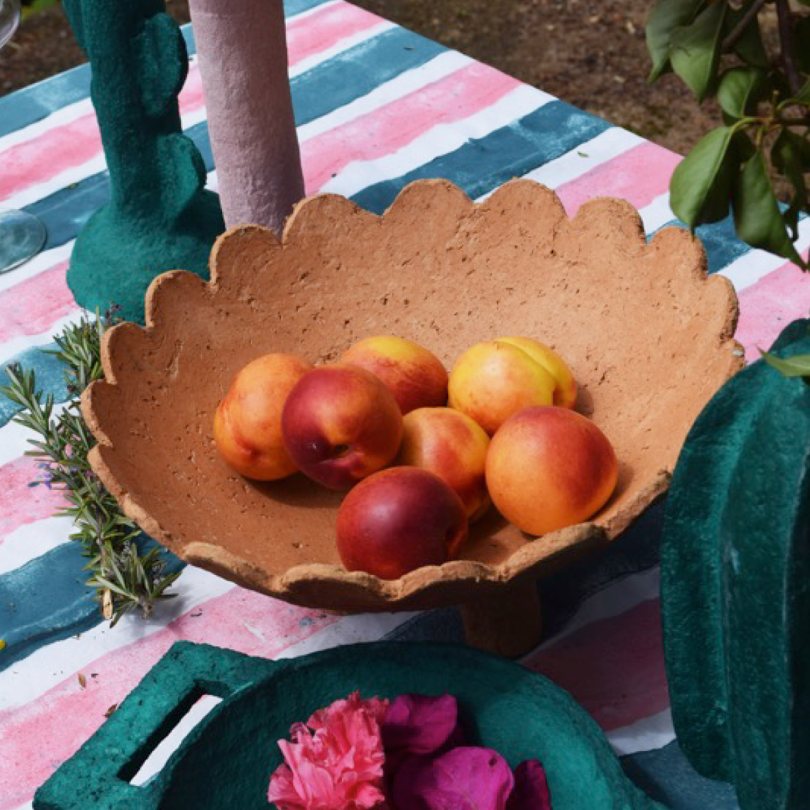 Scallope Bowl - Clay