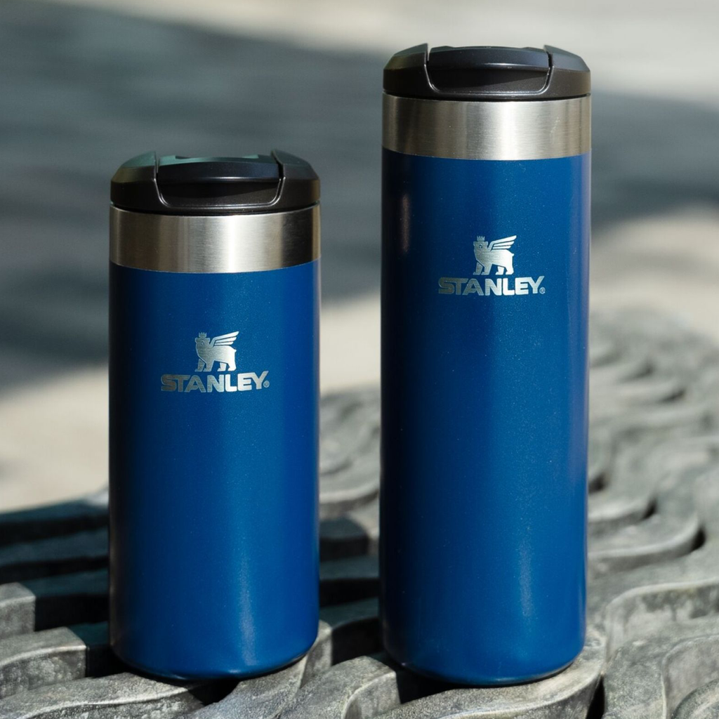 The Aerolight Transit Mug 470ml - Royal Blue Metallic