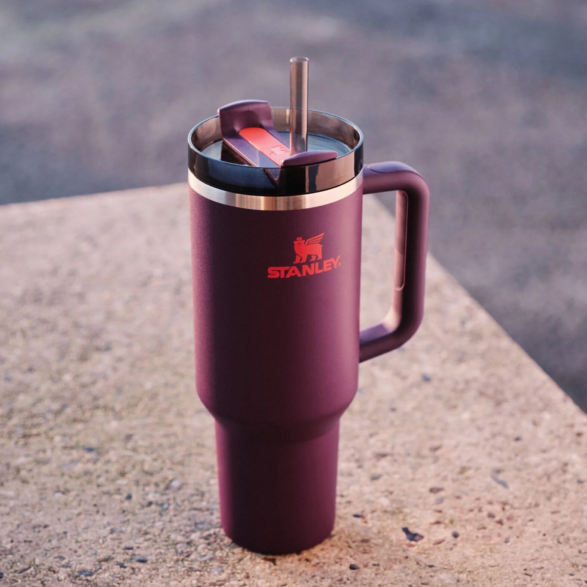 The Quencher FlowState Tumbler 1.18L - Plum