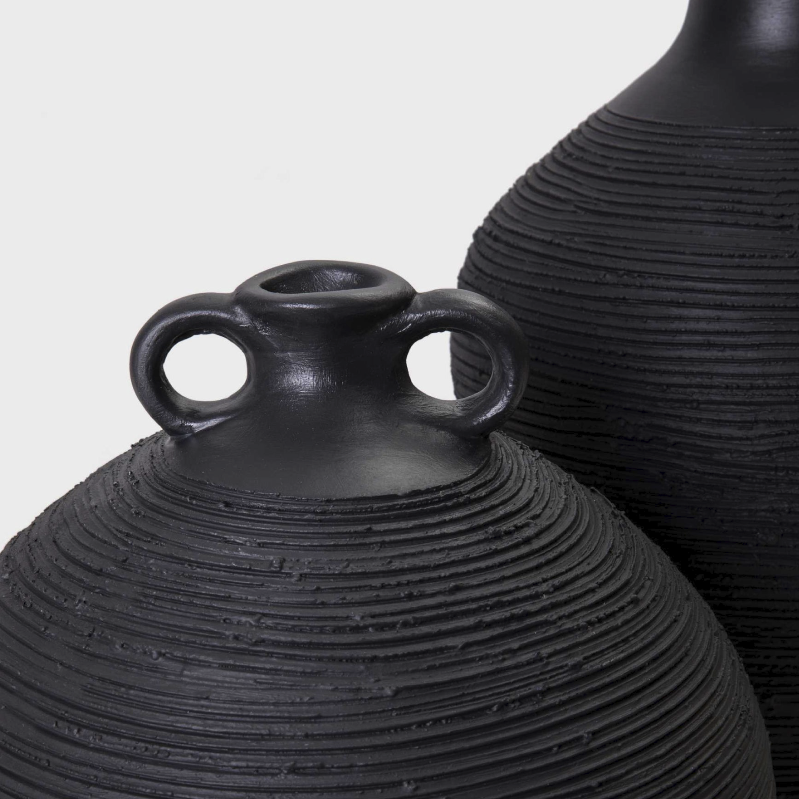 Beehive Jug - Black