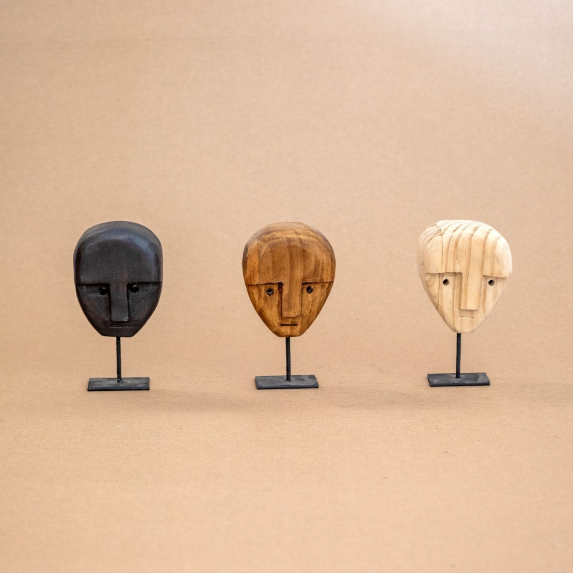 African Mask Stand - Round