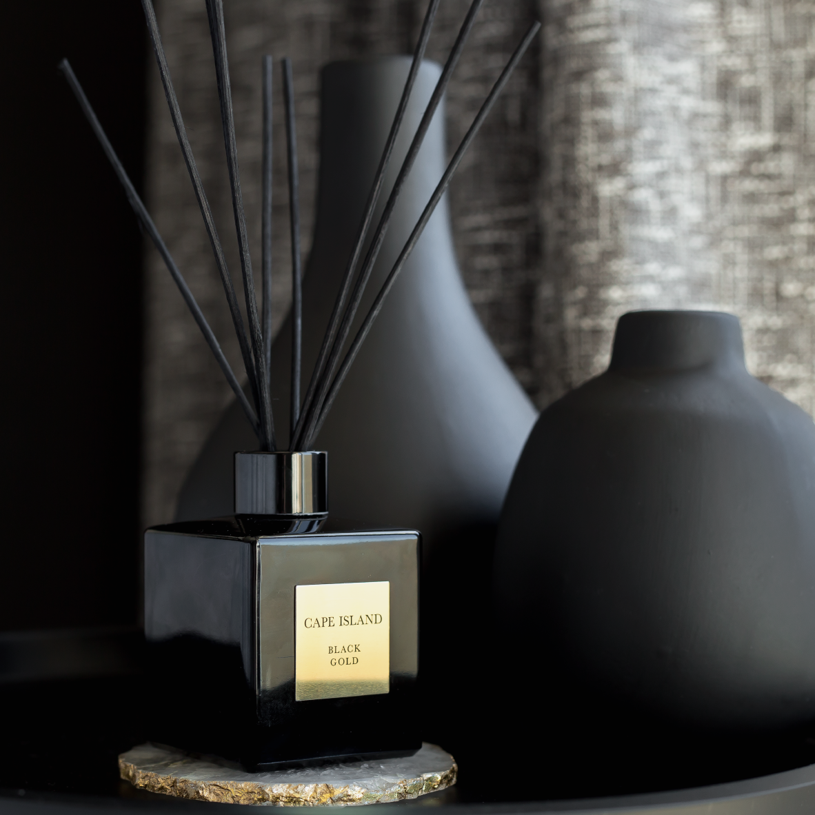 Illustrated Fragrance Diffuser - Black Gold