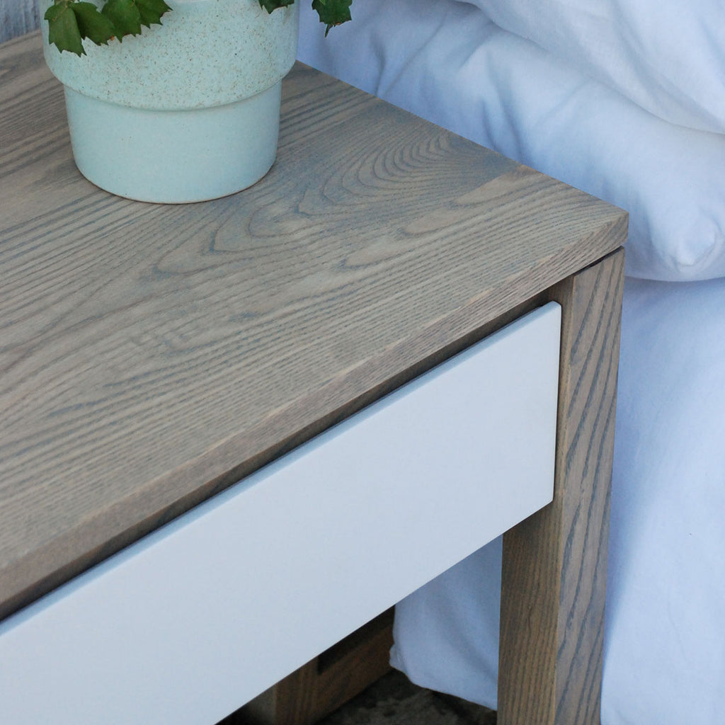 Oslo Bedside Table With Drawer